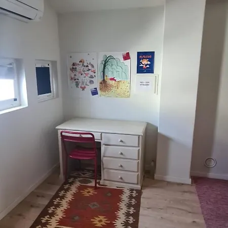 Caparica-Pool And Walking Distance To The Beach *